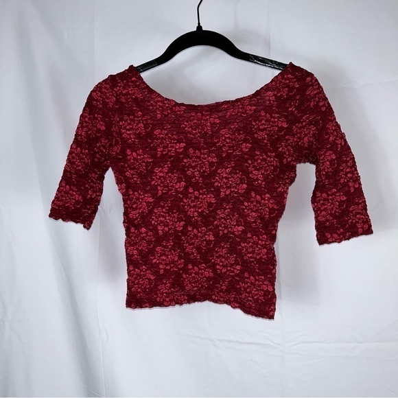 2 Much LA Top Lace Floral Y2K Vintage Quarter Sleeve Pull On Top Scoop Neck - Picture 2 of 9